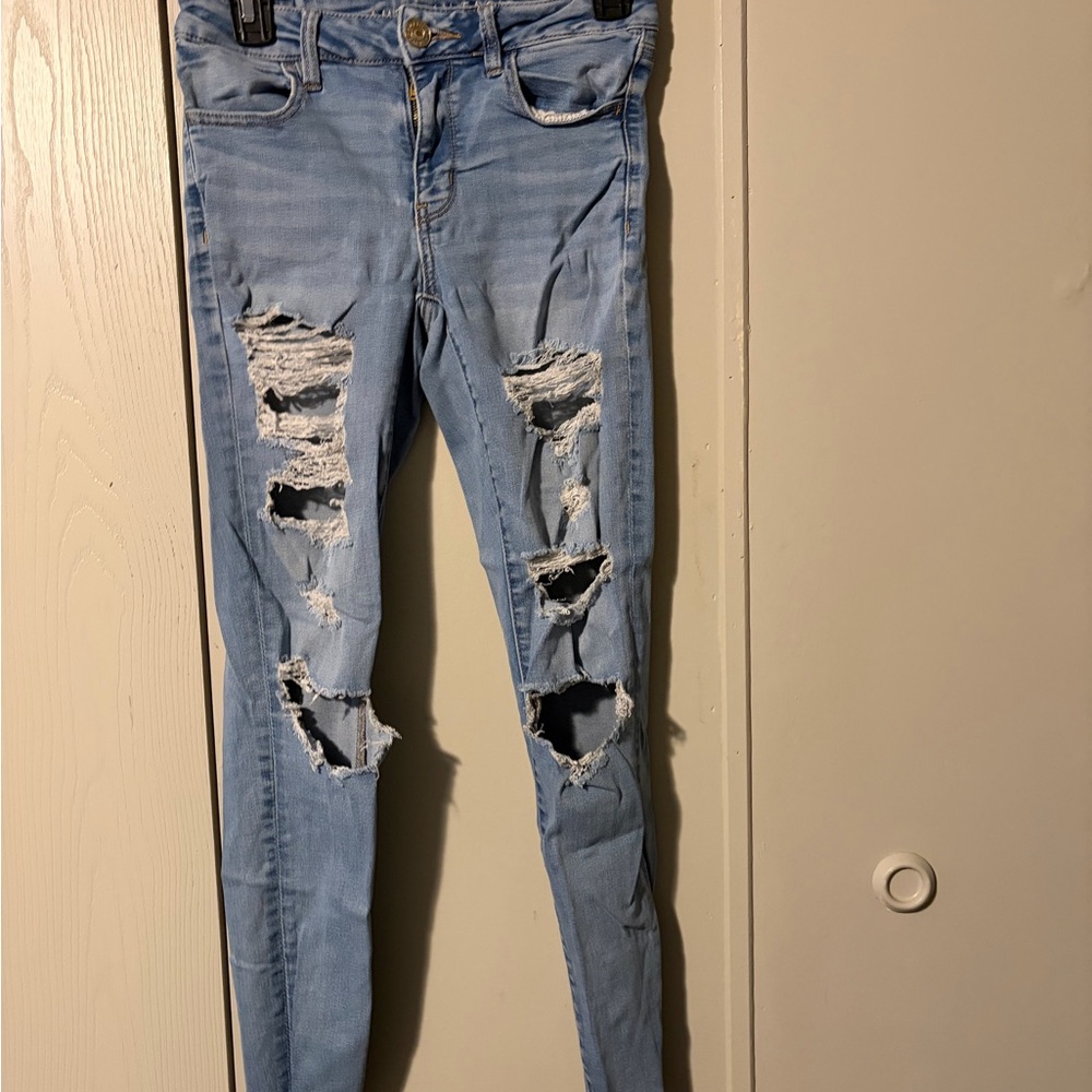 American Eagle Outfitters Light Blue Distressed Skinny Jeans